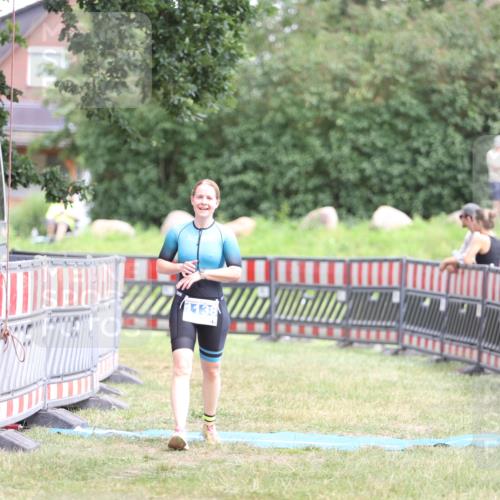 21.06.2026 - 29. Vierlanden-Triathlon Andreas Tolksdorf http://msf.ph/oto/9893712 21.06.2026 14:16:07 Ziel 232, 1138, 232, 1138 meine-sportfotos.de