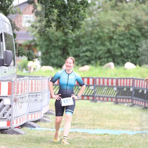 21.06.2026 - 29. Vierlanden-Triathlon Andreas Tolksdorf http://msf.ph/oto/9893714 21.06.2026 14:16:09 Ziel 232, 1138, 232, 1138 meine-sportfotos.de