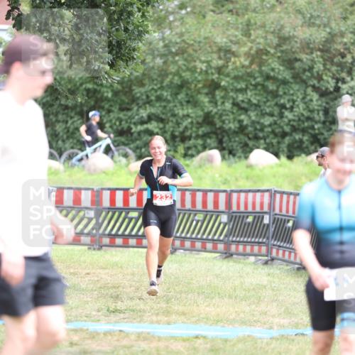 21.06.2026 - 29. Vierlanden-Triathlon Andreas Tolksdorf http://msf.ph/oto/9893723 21.06.2026 14:16:13 Ziel 232, 232 meine-sportfotos.de