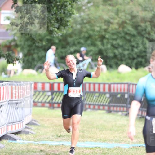 21.06.2026 - 29. Vierlanden-Triathlon Andreas Tolksdorf http://msf.ph/oto/9893730 21.06.2026 14:16:15 Ziel 232, 232 meine-sportfotos.de