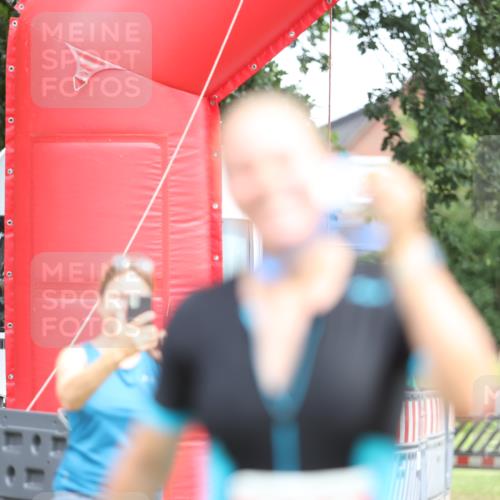 21.06.2026 - 29. Vierlanden-Triathlon Andreas Tolksdorf http://msf.ph/oto/9893736 21.06.2026 14:16:25 Ziel 1147, 1147 meine-sportfotos.de