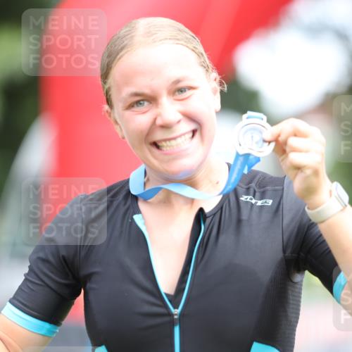 21.06.2026 - 29. Vierlanden-Triathlon Andreas Tolksdorf http://msf.ph/oto/9893741 21.06.2026 14:16:26 Ziel 830, 1147, 830, 1147 meine-sportfotos.de