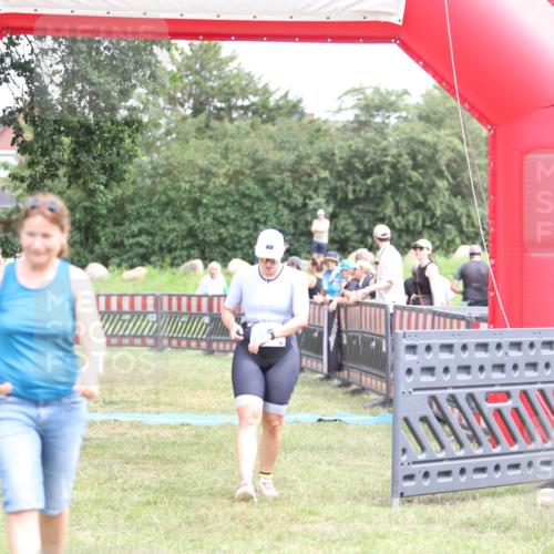 21.06.2026 - 29. Vierlanden-Triathlon Andreas Tolksdorf http://msf.ph/oto/9893743 21.06.2026 14:16:30 Ziel 830, 1144, 1147, 830, 1144, 1147 meine-sportfotos.de