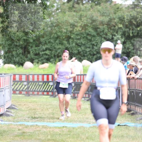 21.06.2026 - 29. Vierlanden-Triathlon Andreas Tolksdorf http://msf.ph/oto/9893752 21.06.2026 14:16:36 Ziel 830, 1144, 830, 1144 meine-sportfotos.de
