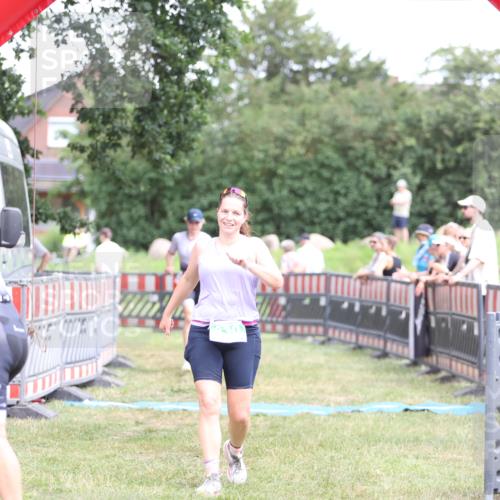 21.06.2026 - 29. Vierlanden-Triathlon Andreas Tolksdorf http://msf.ph/oto/9893761 21.06.2026 14:16:40 Ziel 830, 1111, 1144, 830, 1111, 1144 meine-sportfotos.de