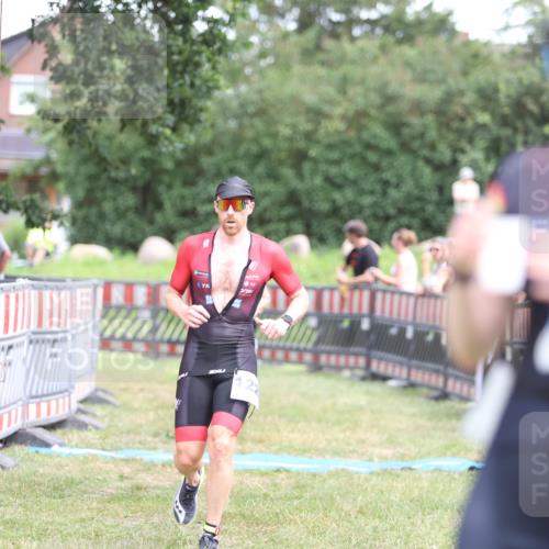21.06.2026 - 29. Vierlanden-Triathlon Andreas Tolksdorf http://msf.ph/oto/9893788 21.06.2026 14:17:04 Ziel 850, 1129, 1155, 1220, 850, 1129, 1155, 1220 meine-sportfotos.de