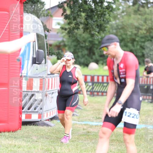 21.06.2026 - 29. Vierlanden-Triathlon Andreas Tolksdorf http://msf.ph/oto/9893794 21.06.2026 14:17:08 Ziel 89, 850, 1129, 1155, 1173, 89, 850, 1129, 1155, 1173 meine-sportfotos.de
