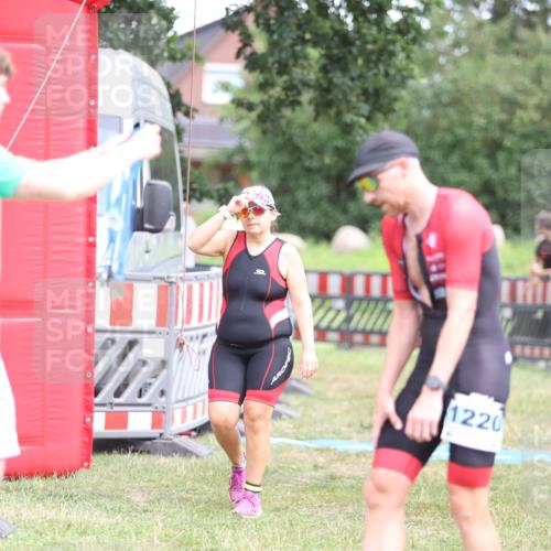 21.06.2026 - 29. Vierlanden-Triathlon Andreas Tolksdorf http://msf.ph/oto/9893796 21.06.2026 14:17:08 Ziel 89, 850, 1129, 1155, 1173, 89, 850, 1129, 1155, 1173 meine-sportfotos.de