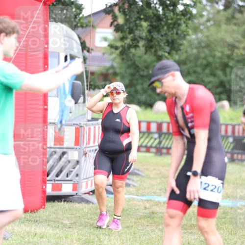 21.06.2026 - 29. Vierlanden-Triathlon Andreas Tolksdorf http://msf.ph/oto/9893797 21.06.2026 14:17:08 Ziel 89, 850, 1129, 1155, 1173, 89, 850, 1129, 1155, 1173 meine-sportfotos.de