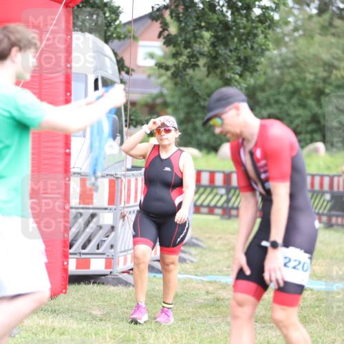 21.06.2026 - 29. Vierlanden-Triathlon Andreas Tolksdorf http://msf.ph/oto/9893798 21.06.2026 14:17:08 Ziel 89, 850, 1129, 1155, 1173, 89, 850, 1129, 1155, 1173 meine-sportfotos.de
