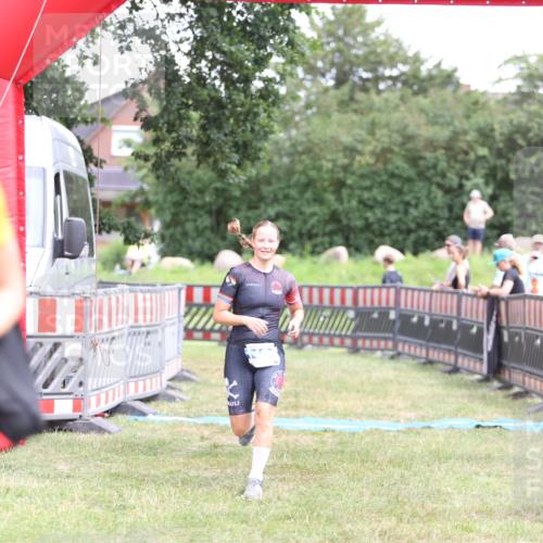 21.06.2026 - 29. Vierlanden-Triathlon Andreas Tolksdorf http://msf.ph/oto/9893835 21.06.2026 14:18:14 Ziel 1164, 1164 meine-sportfotos.de