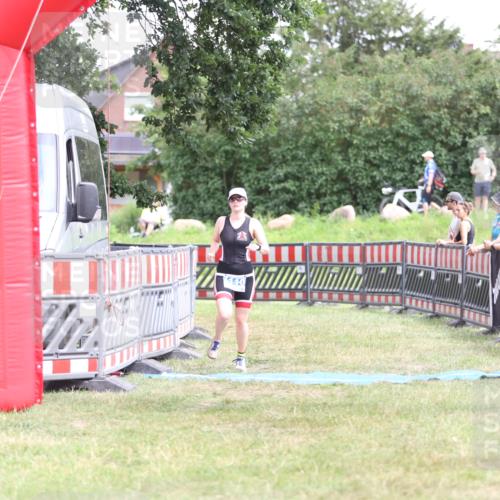 21.06.2026 - 29. Vierlanden-Triathlon Andreas Tolksdorf http://msf.ph/oto/9893845 21.06.2026 14:18:30 Ziel 1110, 1110 meine-sportfotos.de