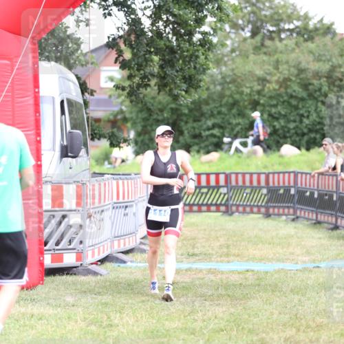 21.06.2026 - 29. Vierlanden-Triathlon Andreas Tolksdorf http://msf.ph/oto/9893852 21.06.2026 14:18:31 Ziel 1110, 1110 meine-sportfotos.de