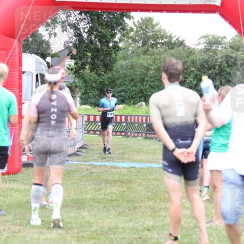 21.06.2026 - 29. Vierlanden-Triathlon Andreas Tolksdorf http://msf.ph/oto/9893884 21.06.2026 14:30:21 Ziel 1167, 1184, 1167, 1184 meine-sportfotos.de