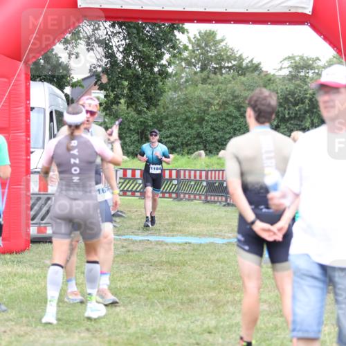21.06.2026 - 29. Vierlanden-Triathlon Andreas Tolksdorf http://msf.ph/oto/9893891 21.06.2026 14:30:21 Ziel 1167, 1184, 1167, 1184 meine-sportfotos.de