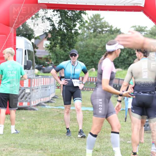 21.06.2026 - 29. Vierlanden-Triathlon Andreas Tolksdorf http://msf.ph/oto/9893900 21.06.2026 14:30:27 Ziel 1137, 1167, 1184, 1137, 1167, 1184 meine-sportfotos.de