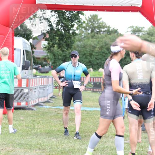 21.06.2026 - 29. Vierlanden-Triathlon Andreas Tolksdorf http://msf.ph/oto/9893904 21.06.2026 14:30:28 Ziel 1137, 1167, 1137, 1167 meine-sportfotos.de