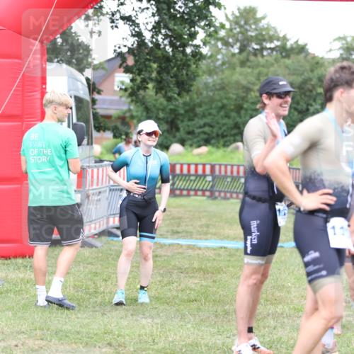 21.06.2026 - 29. Vierlanden-Triathlon Andreas Tolksdorf http://msf.ph/oto/9893926 21.06.2026 14:30:42 Ziel 183, 1137, 1172, 1180, 183, 1137, 1172, 1180 meine-sportfotos.de
