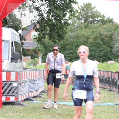 21.06.2026 - 29. Vierlanden-Triathlon Andreas Tolksdorf http://msf.ph/oto/9893986 21.06.2026 14:31:39 Ziel 1125, 1199, 1200, 1125, 1199, 1200 meine-sportfotos.de