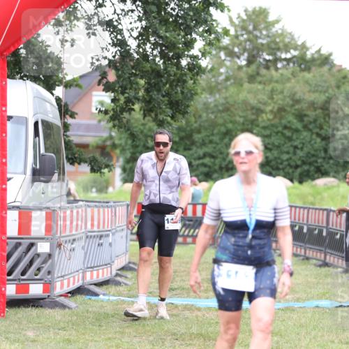 21.06.2026 - 29. Vierlanden-Triathlon Andreas Tolksdorf http://msf.ph/oto/9893987 21.06.2026 14:31:39 Ziel 1125, 1199, 1200, 1125, 1199, 1200 meine-sportfotos.de