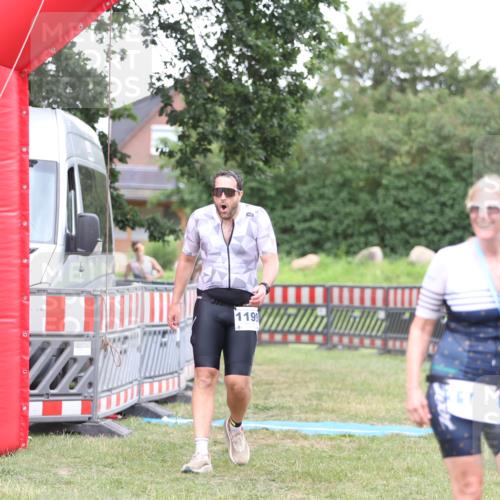 21.06.2026 - 29. Vierlanden-Triathlon Andreas Tolksdorf http://msf.ph/oto/9893993 21.06.2026 14:31:40 Ziel 1125, 1199, 1200, 1125, 1199, 1200 meine-sportfotos.de