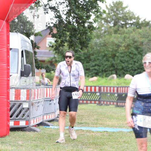 21.06.2026 - 29. Vierlanden-Triathlon Andreas Tolksdorf http://msf.ph/oto/9893994 21.06.2026 14:31:40 Ziel 1125, 1199, 1200, 1125, 1199, 1200 meine-sportfotos.de
