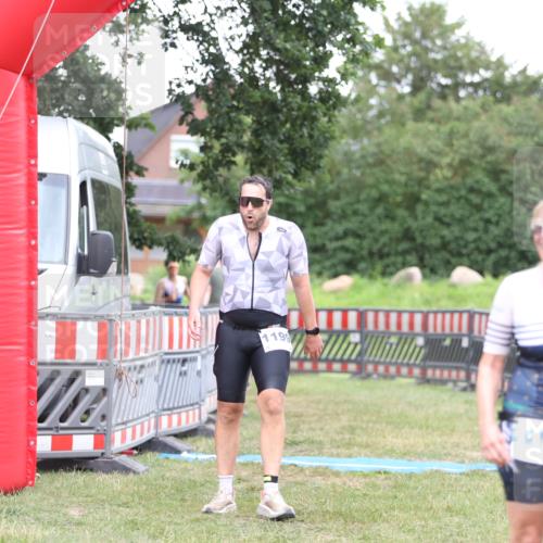 21.06.2026 - 29. Vierlanden-Triathlon Andreas Tolksdorf http://msf.ph/oto/9893998 21.06.2026 14:31:40 Ziel 1125, 1199, 1200, 1125, 1199, 1200 meine-sportfotos.de