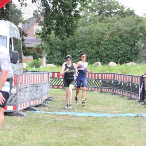 21.06.2026 - 29. Vierlanden-Triathlon Andreas Tolksdorf http://msf.ph/oto/9894003 21.06.2026 14:31:44 Ziel 1125, 1200, 1125, 1200 meine-sportfotos.de