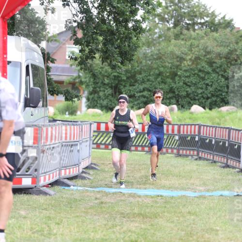 21.06.2026 - 29. Vierlanden-Triathlon Andreas Tolksdorf http://msf.ph/oto/9894009 21.06.2026 14:31:44 Ziel 1125, 1200, 1125, 1200 meine-sportfotos.de