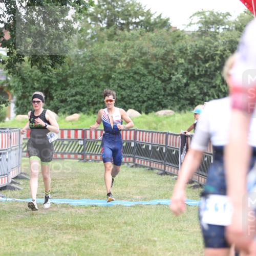 21.06.2026 - 29. Vierlanden-Triathlon Andreas Tolksdorf http://msf.ph/oto/9894013 21.06.2026 14:31:45 Ziel 1125, 1200, 1125, 1200 meine-sportfotos.de