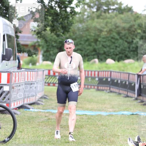 21.06.2026 - 29. Vierlanden-Triathlon Andreas Tolksdorf http://msf.ph/oto/9894025 21.06.2026 14:32:21 Ziel 1171, 1171 meine-sportfotos.de