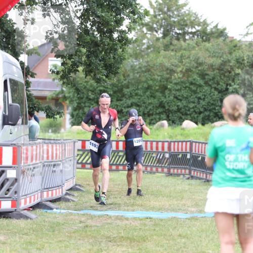 21.06.2026 - 29. Vierlanden-Triathlon Andreas Tolksdorf http://msf.ph/oto/9894040 21.06.2026 14:33:18 Ziel 1193, 1209, 1224, 1193, 1209, 1224 meine-sportfotos.de