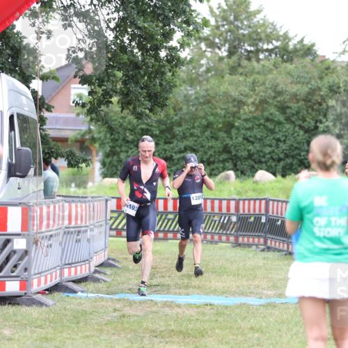 21.06.2026 - 29. Vierlanden-Triathlon Andreas Tolksdorf http://msf.ph/oto/9894042 21.06.2026 14:33:18 Ziel 1193, 1209, 1224, 1193, 1209, 1224 meine-sportfotos.de