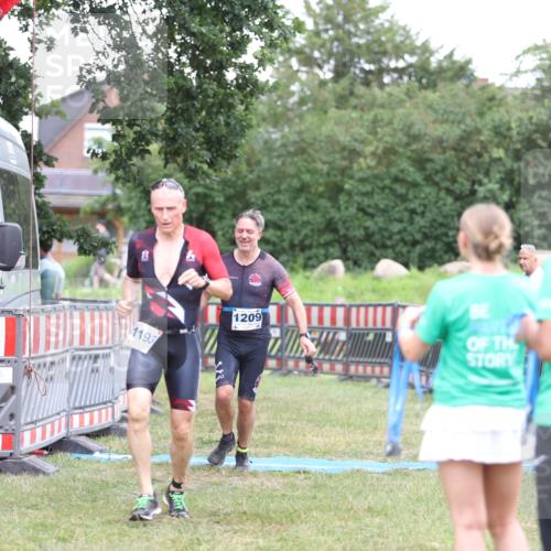 21.06.2026 - 29. Vierlanden-Triathlon Andreas Tolksdorf http://msf.ph/oto/9894054 21.06.2026 14:33:19 Ziel 1193, 1209, 1224, 1193, 1209, 1224 meine-sportfotos.de