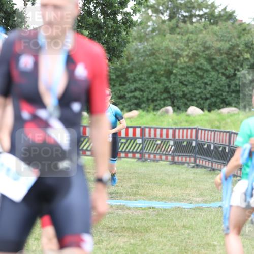 21.06.2026 - 29. Vierlanden-Triathlon Andreas Tolksdorf http://msf.ph/oto/9894063 21.06.2026 14:33:37 Ziel 1141, 1227, 1141, 1227 meine-sportfotos.de