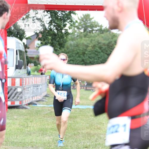 21.06.2026 - 29. Vierlanden-Triathlon Andreas Tolksdorf http://msf.ph/oto/9894073 21.06.2026 14:33:42 Ziel 1095, 1141, 1227, 1095, 1141, 1227 meine-sportfotos.de