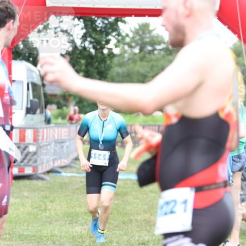 21.06.2026 - 29. Vierlanden-Triathlon Andreas Tolksdorf http://msf.ph/oto/9894074 21.06.2026 14:33:42 Ziel 1095, 1141, 1227, 1095, 1141, 1227 meine-sportfotos.de