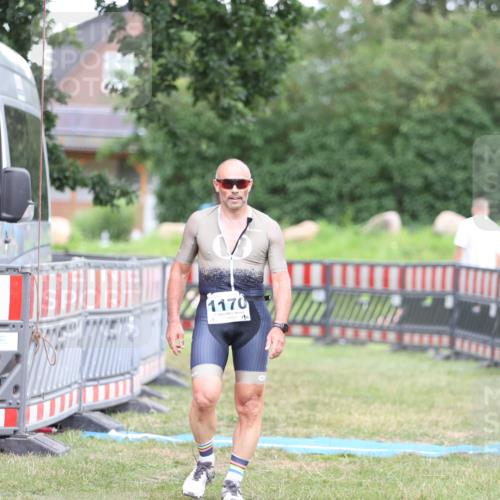 21.06.2026 - 29. Vierlanden-Triathlon Andreas Tolksdorf http://msf.ph/oto/9894094 21.06.2026 14:35:31 Ziel 1170, 1181, 1170, 1181 meine-sportfotos.de