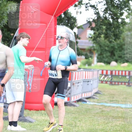 21.06.2026 - 29. Vierlanden-Triathlon Andreas Tolksdorf http://msf.ph/oto/9894106 21.06.2026 14:35:38 Ziel 1096, 1181, 1096, 1181 meine-sportfotos.de