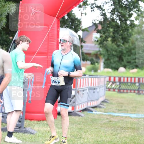 21.06.2026 - 29. Vierlanden-Triathlon Andreas Tolksdorf http://msf.ph/oto/9894107 21.06.2026 14:35:38 Ziel 1096, 1181, 1096, 1181 meine-sportfotos.de