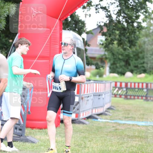 21.06.2026 - 29. Vierlanden-Triathlon Andreas Tolksdorf http://msf.ph/oto/9894109 21.06.2026 14:35:39 Ziel 1096, 1181, 1096, 1181 meine-sportfotos.de