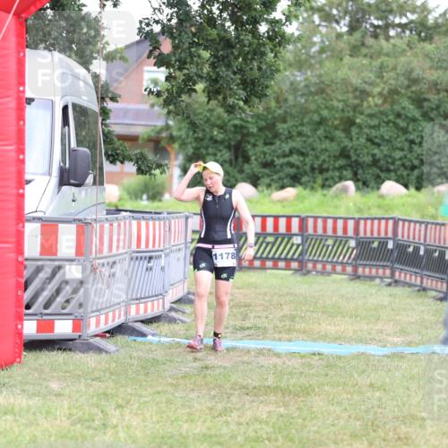 21.06.2026 - 29. Vierlanden-Triathlon Andreas Tolksdorf http://msf.ph/oto/9894124 21.06.2026 14:36:25 Ziel 228, 1178, 228, 1178 meine-sportfotos.de
