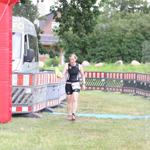 21.06.2026 - 29. Vierlanden-Triathlon Andreas Tolksdorf http://msf.ph/oto/9894130 21.06.2026 14:36:25 Ziel 228, 1178, 228, 1178 meine-sportfotos.de