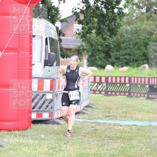 21.06.2026 - 29. Vierlanden-Triathlon Andreas Tolksdorf http://msf.ph/oto/9894140 21.06.2026 14:36:27 Ziel 228, 1178, 228, 1178 meine-sportfotos.de