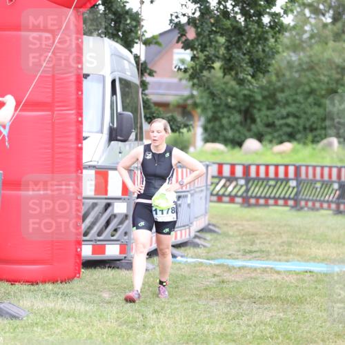 21.06.2026 - 29. Vierlanden-Triathlon Andreas Tolksdorf http://msf.ph/oto/9894148 21.06.2026 14:36:28 Ziel 228, 1178, 228, 1178 meine-sportfotos.de