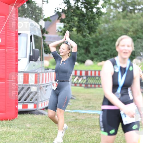 21.06.2026 - 29. Vierlanden-Triathlon Andreas Tolksdorf http://msf.ph/oto/9894151 21.06.2026 14:36:38 Ziel 228, 228 meine-sportfotos.de
