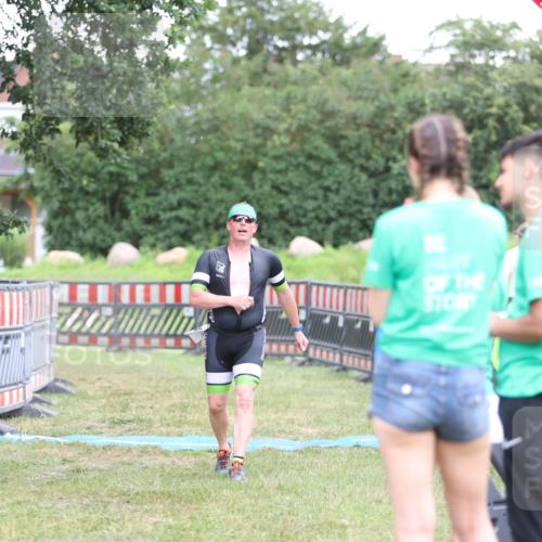 21.06.2026 - 29. Vierlanden-Triathlon Andreas Tolksdorf http://msf.ph/oto/9894179 21.06.2026 14:37:12 Ziel 1174, 1210, 1174, 1210 meine-sportfotos.de