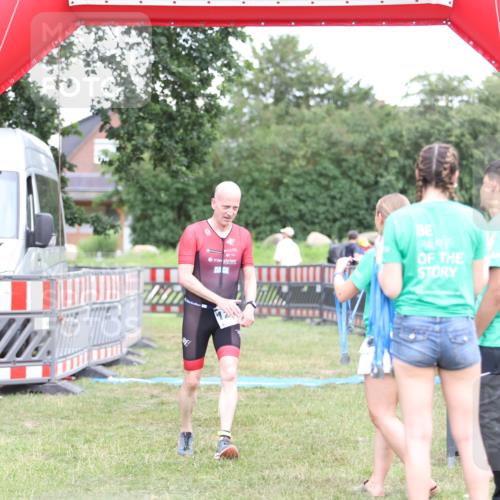 21.06.2026 - 29. Vierlanden-Triathlon Andreas Tolksdorf http://msf.ph/oto/9894214 21.06.2026 14:37:53 Ziel 1226, 1226 meine-sportfotos.de