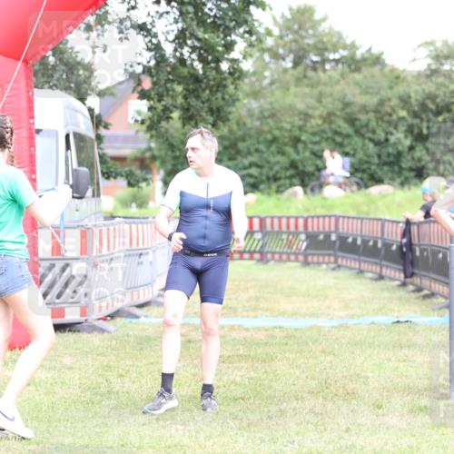 21.06.2026 - 29. Vierlanden-Triathlon Andreas Tolksdorf http://msf.ph/oto/9894221 21.06.2026 14:41:22 Ziel 1189, 1189 meine-sportfotos.de