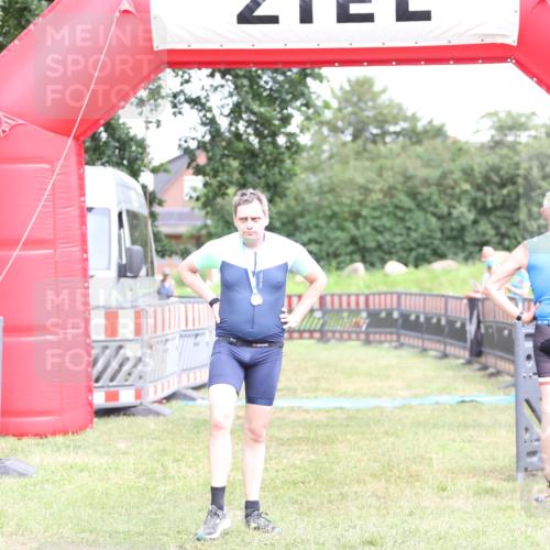 21.06.2026 - 29. Vierlanden-Triathlon Andreas Tolksdorf http://msf.ph/oto/9894237 21.06.2026 14:41:27 Ziel 836, 836 meine-sportfotos.de